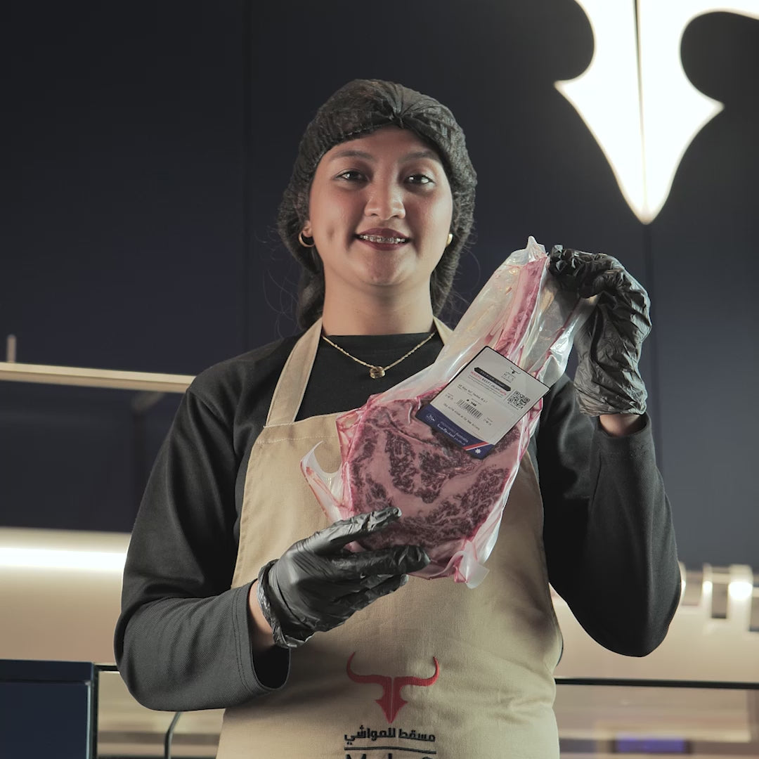 KGF AUS Wagyu Beef Tomahawk MB 6/7 900gm+ x 1 steak